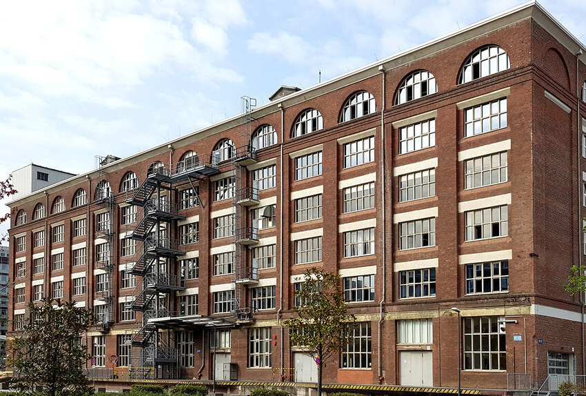 © SOCOTEC Building Solutions Umwelt_Sanierung_Chemie-und-Pharmakonzern