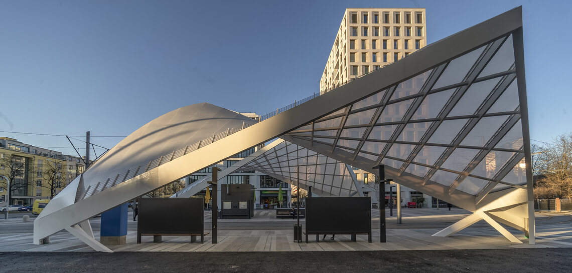 Schwabinger Trambahnstation Foto 5